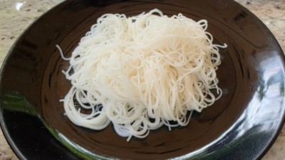 เส้นหมี่-แกงปู