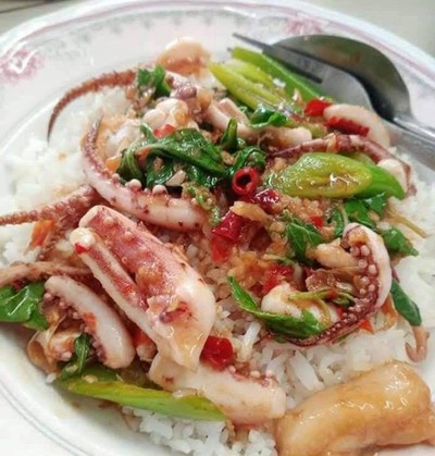 กะเพราปลาหมึก