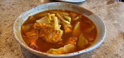 แกงส้มไข่ชะอมกุ้ง