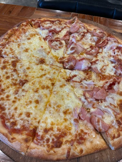 Cheese lover & Meat lover pizza