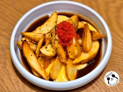 มันฝรั่งทอดราดชีส