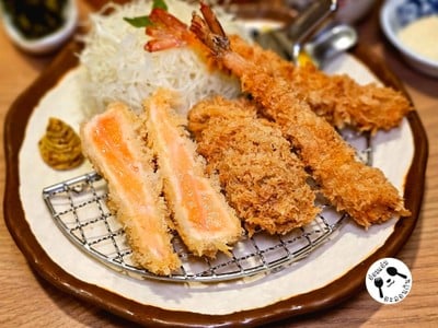 เซตรวมซีฟู๊ด (แซลมอน , หอยนางรมและกุ้ง)