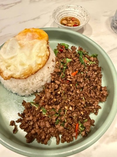 ผัดกะเพราเนื้อ