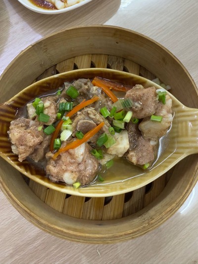 ผัดเผือกกระดูกหมูนึ่ง