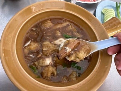 กระเพาะปลาน้ำแดง