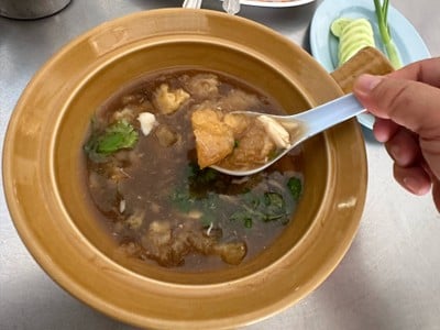 กระเพาะปลาน้ำแดง