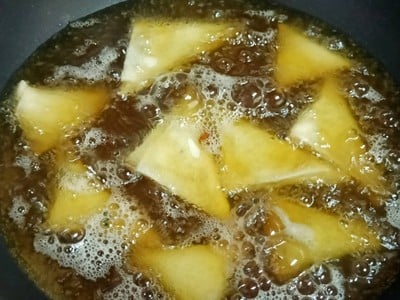 วิธีทำ ปอเปี๊ยะทอดไส้ผักโขมเบคอนชีส