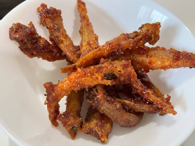 ปลาทอดผัดซอส