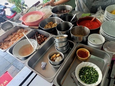 อาหาร หรือ เครื่องดื่ม