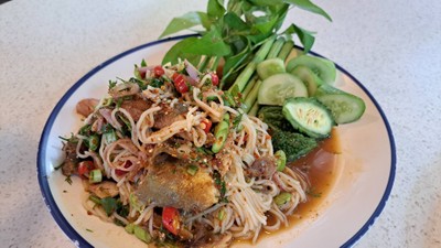 อาหาร หรือ เครื่องดื่ม