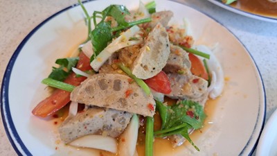 อาหาร หรือ เครื่องดื่ม