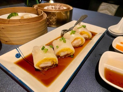 ก๋วยเตี๋ยวหลอดกรอบฮ่องกงไส้กุ้ง