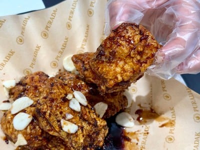 แบล็กอะลิโอ สะโพกไก่ไร้กระดูก