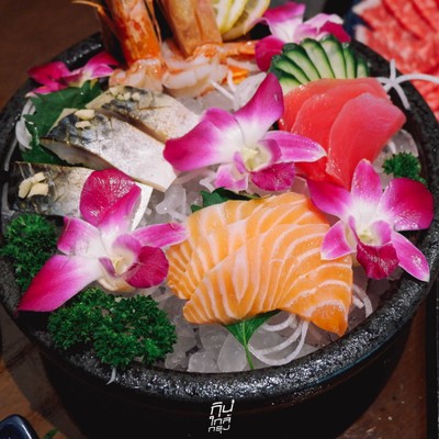 Red Panda Yakiniku x RAGNAROK