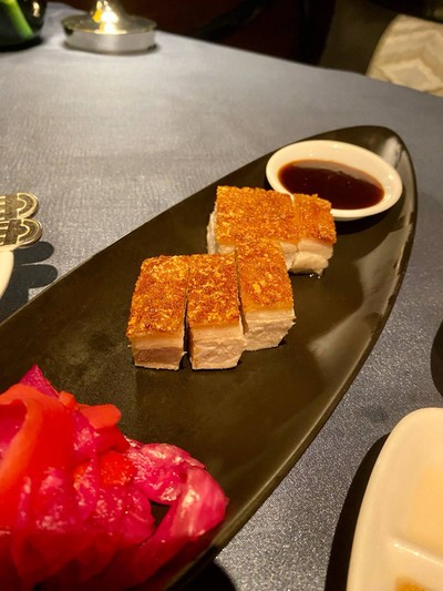 หมูกรอบ