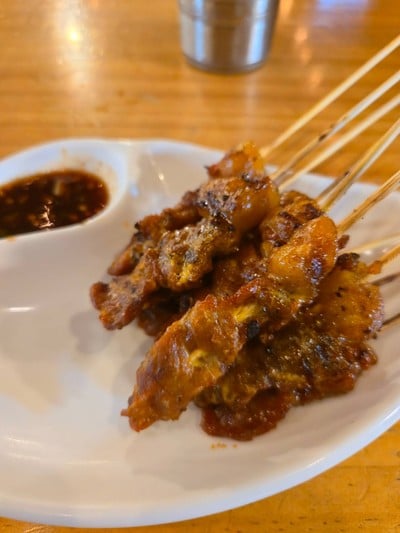 อาหาร หรือ เครื่องดื่ม