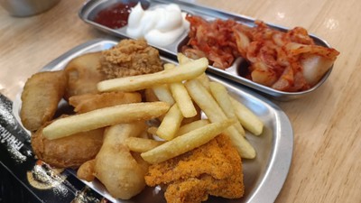 อาหาร หรือ เครื่องดื่ม