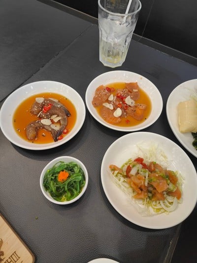 อาหาร หรือ เครื่องดื่ม