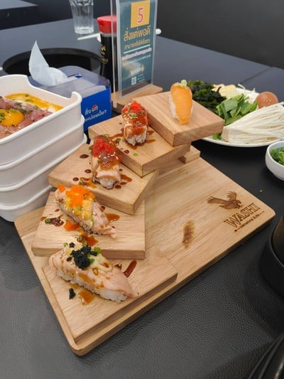 อาหาร หรือ เครื่องดื่ม