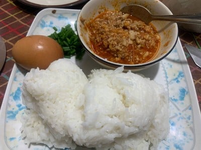 วิธีทำ ข้าวผัดน้ำพริกอ่อง