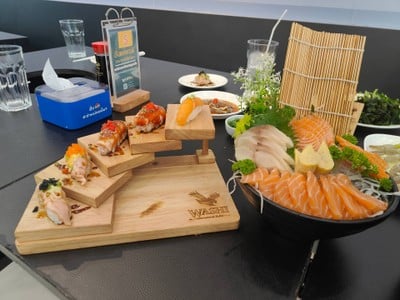 อาหาร หรือ เครื่องดื่ม