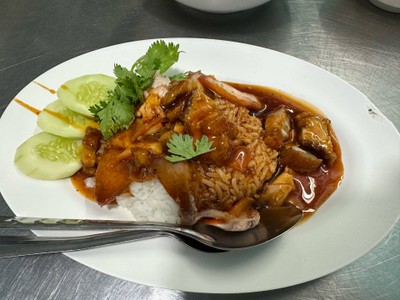 ข้าวหมูแดง/หมูกรอบ