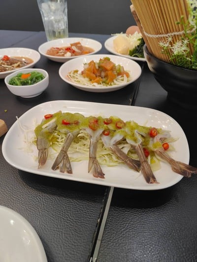 อาหาร หรือ เครื่องดื่ม