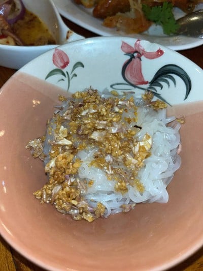 เส้นเล็กลวก