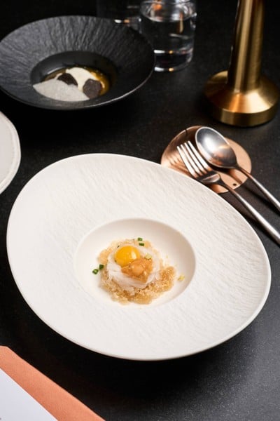 The Riddler Japanese Gastronomic Dining & Wine Bar ลุมพินี