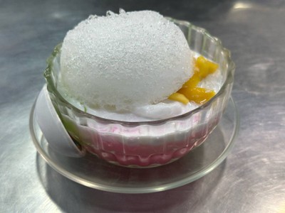 สลิ่มน้ำกะทิมะพร้าวอ่อน