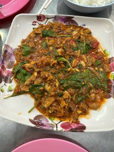 หอยลายผัดพริกเผา