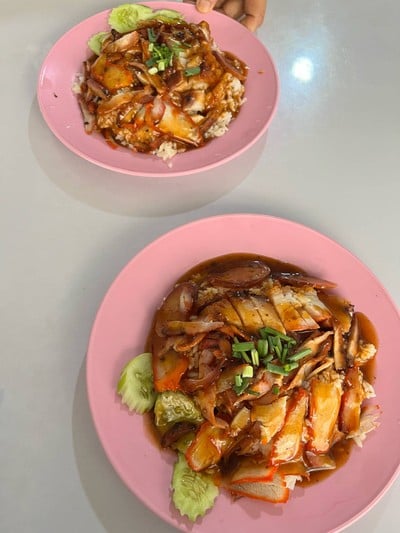 ข้าวหมูแดงหมูกรอบ