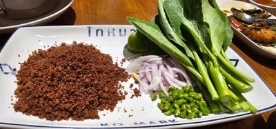 หมูกุเลาคุณย่า