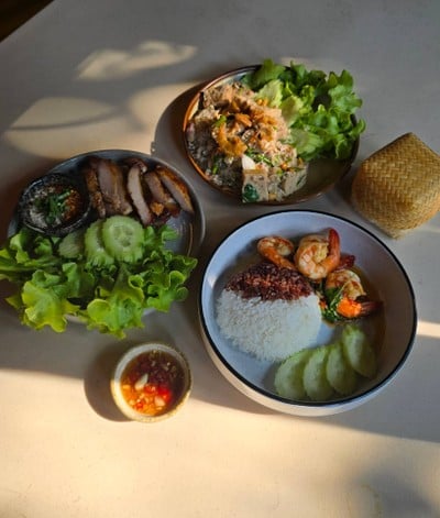 อาหาร หรือ เครื่องดื่ม