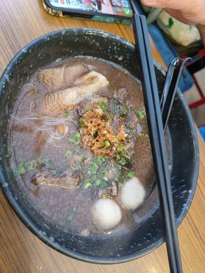 อาหาร หรือ เครื่องดื่ม