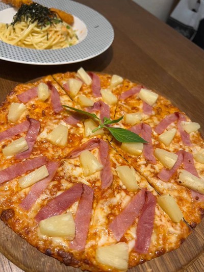 พิซซ่าฮาวายเอี้ยน