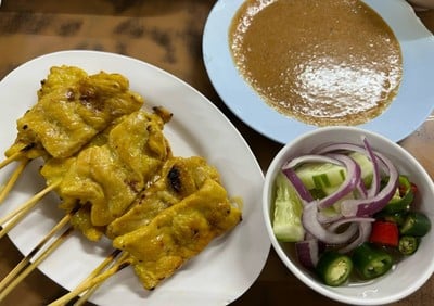 หมูสะเต๊ะ