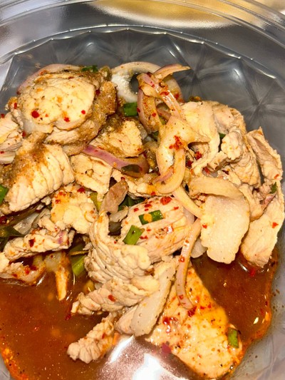 น้ำตกหมู