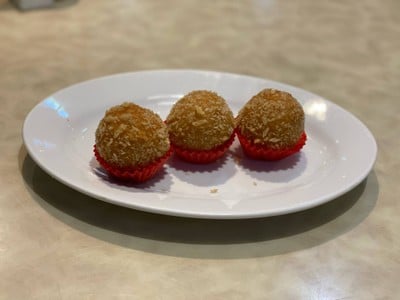 เผือกทอดไส้ไหล*