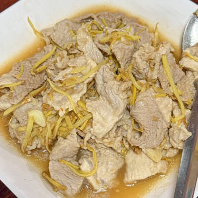 หมูผัดขิง