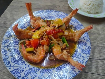 เมนูของร้าน เจี๊ยบ ข้าวต้มโต้รุ่ง