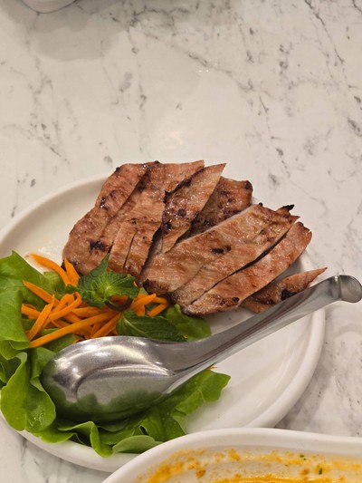 คอหมูย่าง