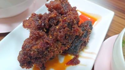อาหาร หรือ เครื่องดื่ม