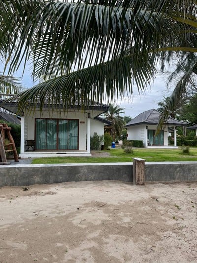 แหลมแท่นโฮมบีช รีสอร์ท