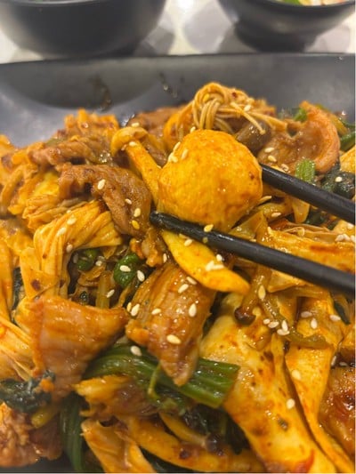 Mr. Bao หมาล่าทั่ง จัตุรัสจามจุรี