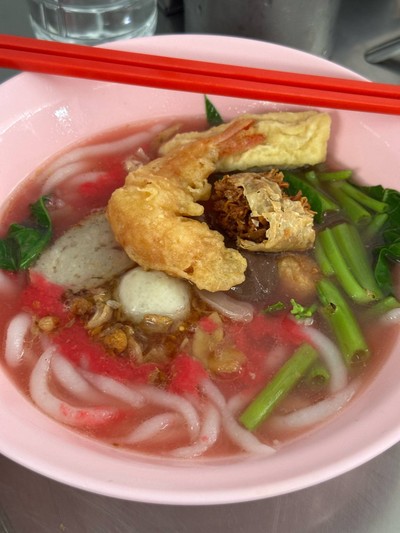 เกี๊ยมอี๋น้ำโฟ