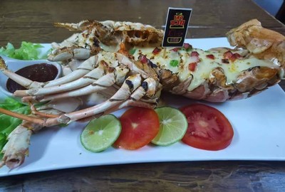 กุ้งมังกรอบชีส