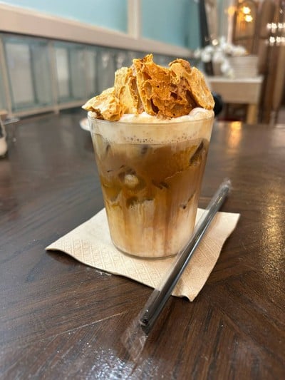 Caramel Honeycomb Caffe Latte