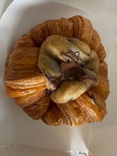 คุกกี้ครัวซองท์