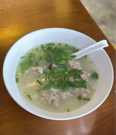 ข้าวต้มหมูสับ